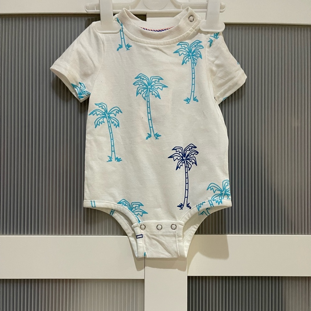 NEW baby short sleeves bodysuits 6month